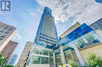 Building Photo - 388 Yonge St