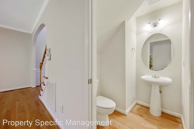 Foto del edificio - 3 br, 2.5 bath House - 508 Goldflower Dr
