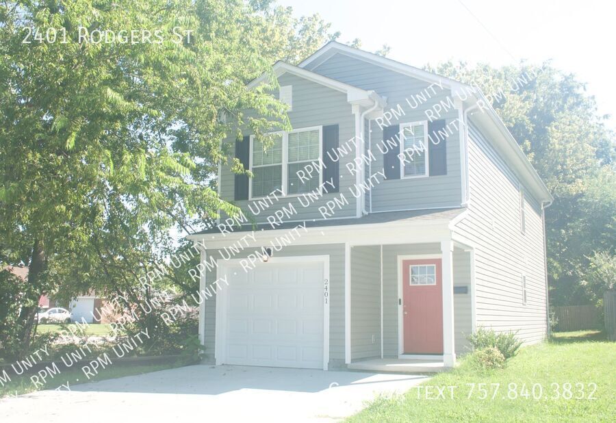 Foto principal - 2401 Rodgers St