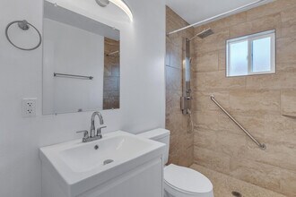 Building Photo - 2106 S Granada Dr