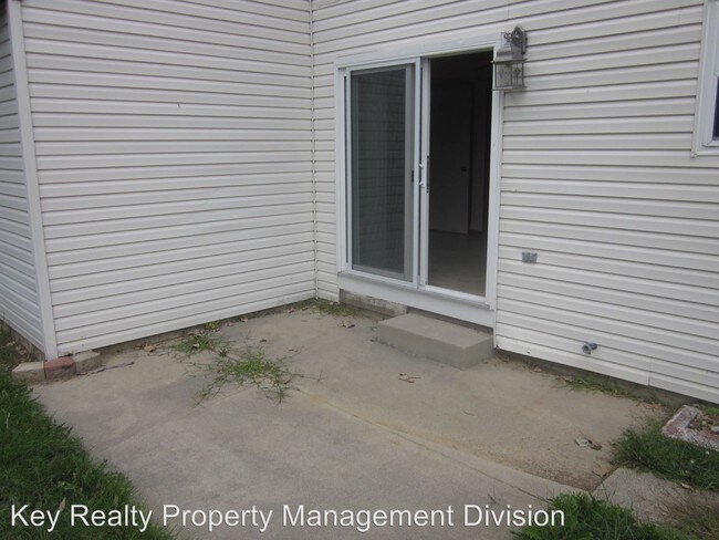Building Photo - 3651 Willow Run Dr
