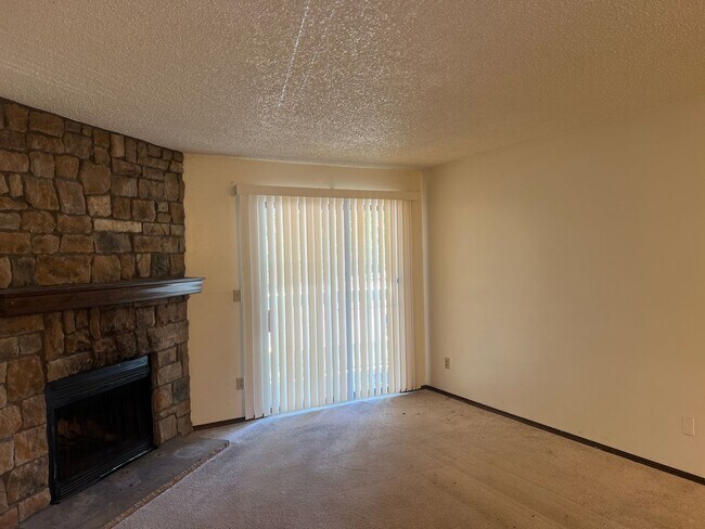 Foto del edificio - Welcome to this comfortable 1-bedroom, 1-bathroom