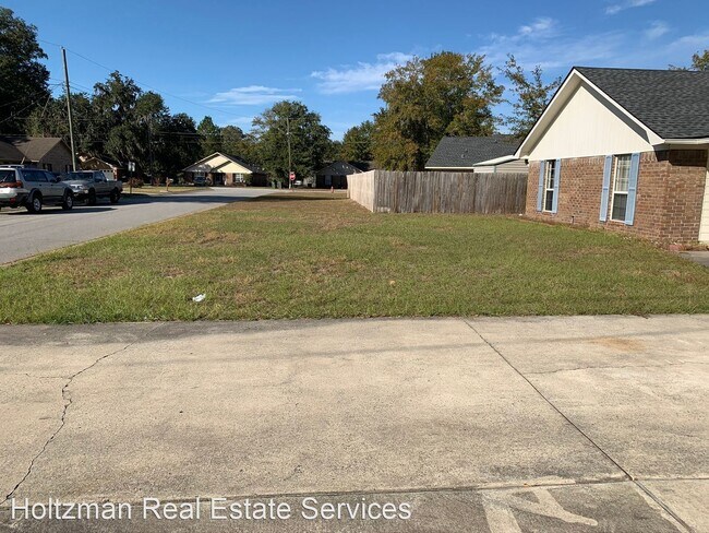 Building Photo - 3 br, 2 bath House - 1537 Woodcrest Circle