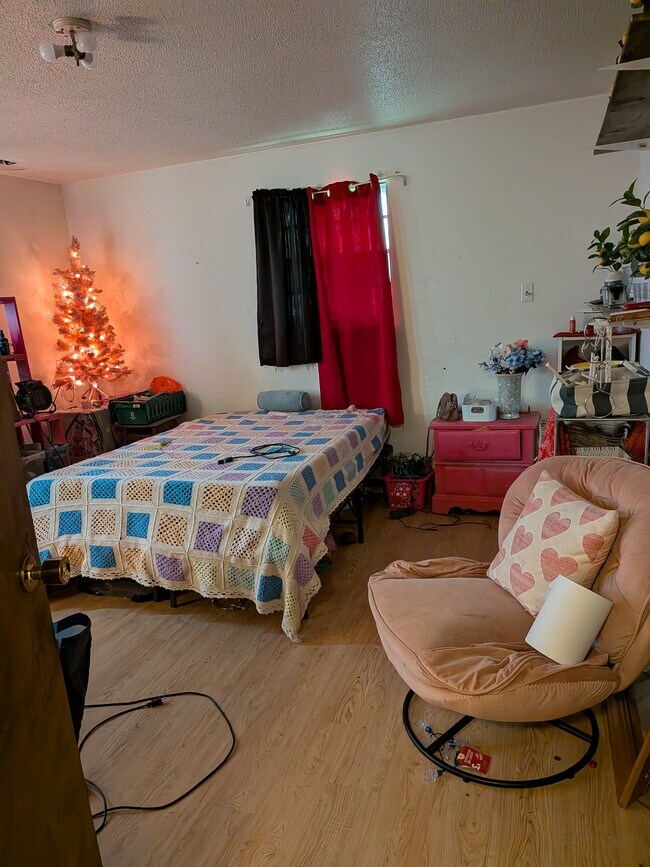 Foto del edificio - 1659 S Sonora Dr