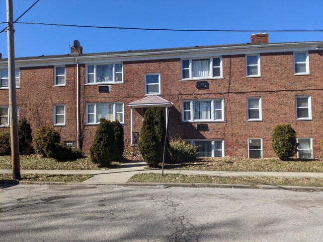 Building Photo - 13984 Superior Rd