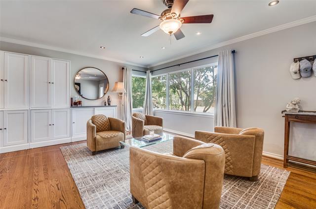 Foto del edificio - 4004 Clover Ln