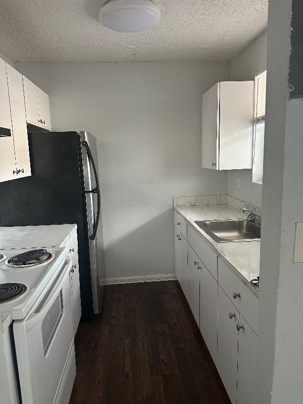 Photo - 5741 SW 36th Ct Apartment