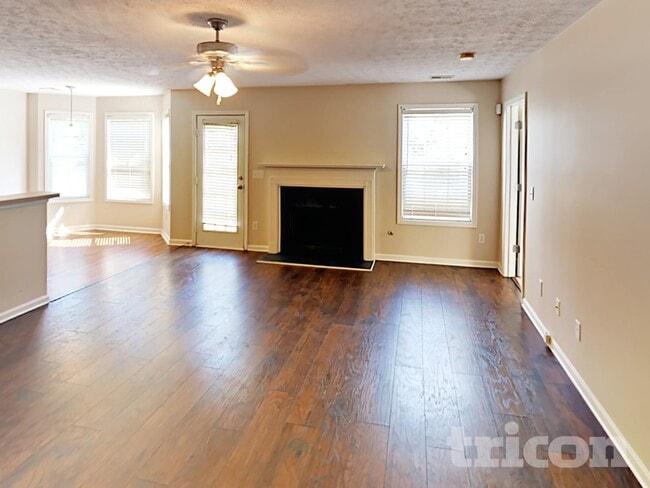 Building Photo - 440 Spring Lake Terrace