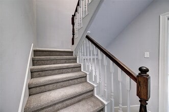 Building Photo - 5507 Darling St