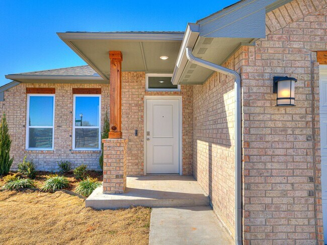 Building Photo - BRAND NEW HOME!