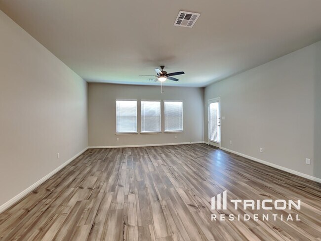 Building Photo - 5807 Nyla Way St. Hedwig TX