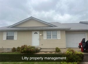 Building Photo - 1510 Fair Park Cir