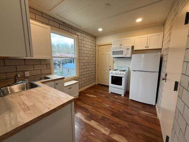 Foto del edificio - 260 Oak Ave