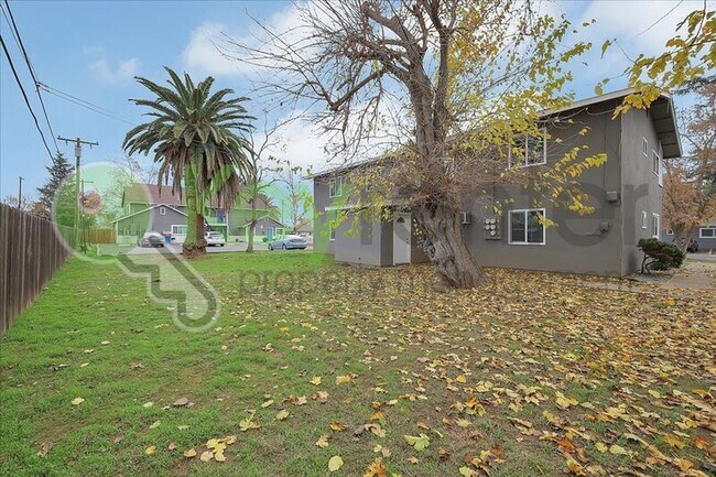 Foto del edificio - 5720 Falconer Way