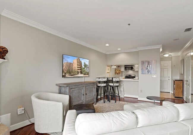 Foto del edificio - 1050 N Stuart St