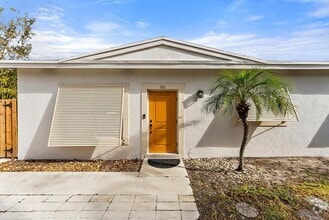 Building Photo - 513 E Whitney Dr