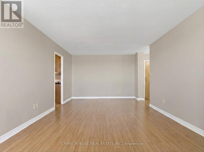 Photo du bâtiment - 92 Church St S