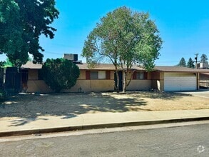 Building Photo - 3413 Kaibab Ave