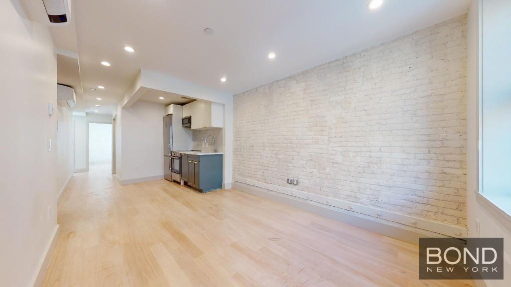 Primary Photo - 23 Avenue B
