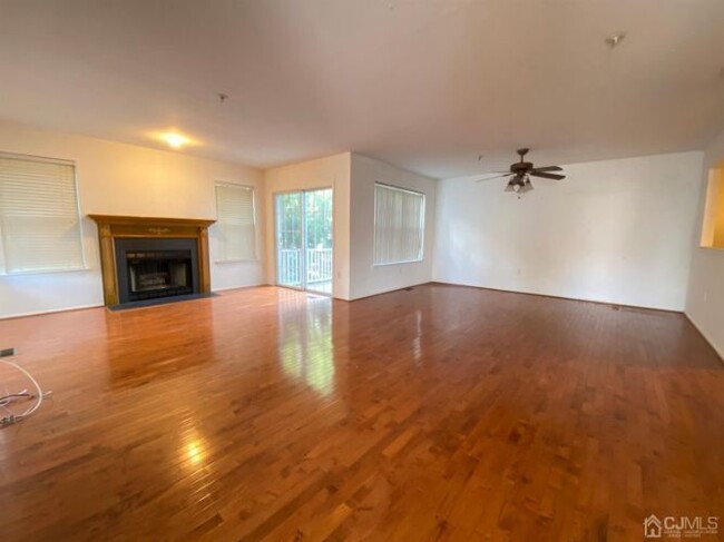 Building Photo - 196 Barclay Ct
