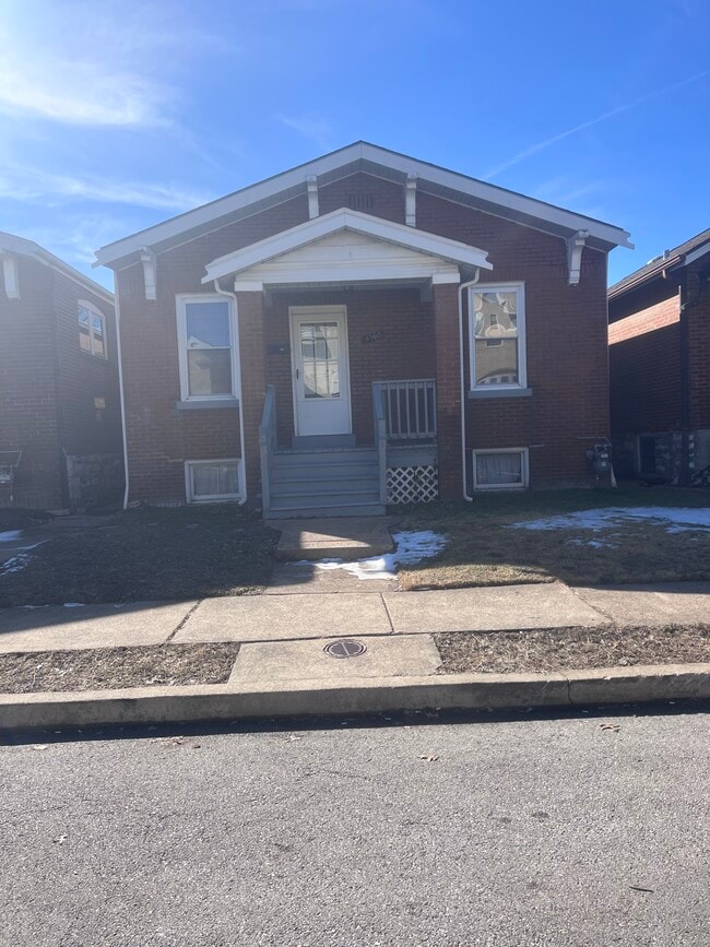 Building Photo - 4360 Gannett St