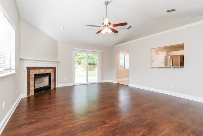 Building Photo - 1752 St Ives Dr