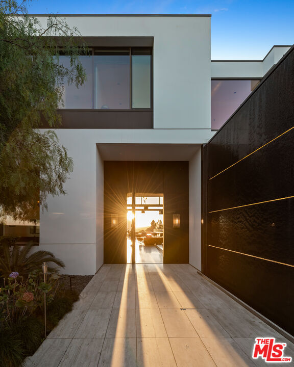 Foto del edificio - 1313 Collingwood Pl