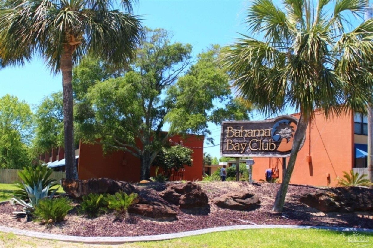 Primary Photo - 201 Pensacola Beach Rd