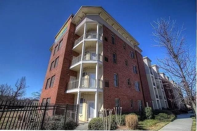 Building Photo - 870 Mayson Turner Rd NW