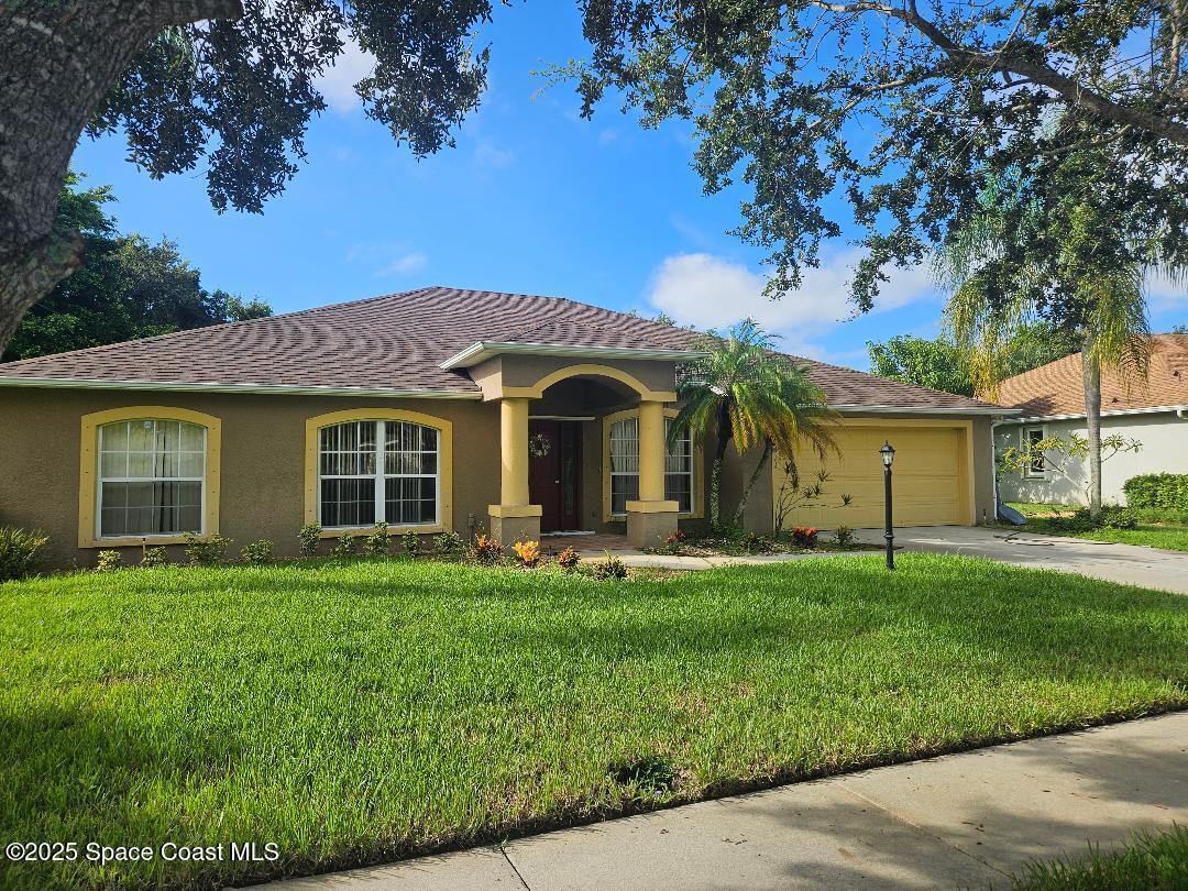 Foto principal - 911 Wood Creek Dr