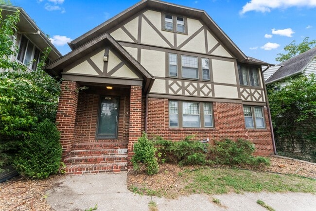 Foto del edificio - 5341 Holmes St