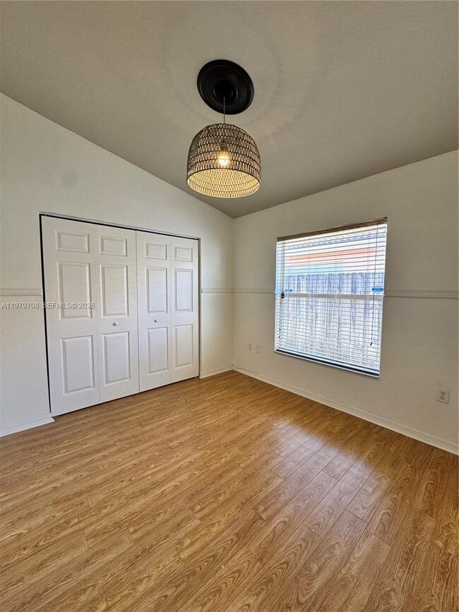 Foto del edificio - 2010 SE 14th St