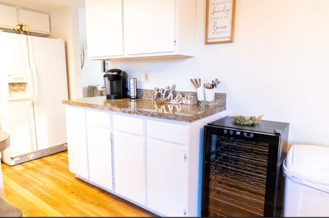 Foto del edificio - 2907 S Waverly St