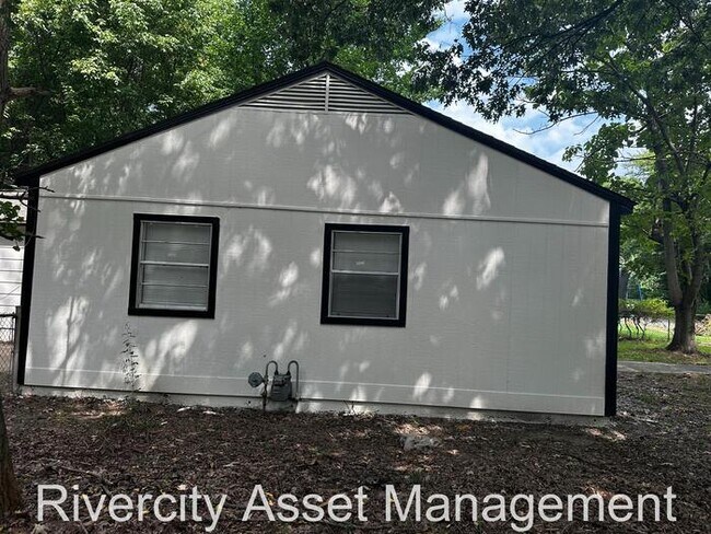 Building Photo - Frayser Beauty!!!!! Section 8 Friendly!!!!!