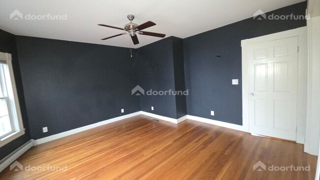 Photo - 202 Hildreth St Apartments