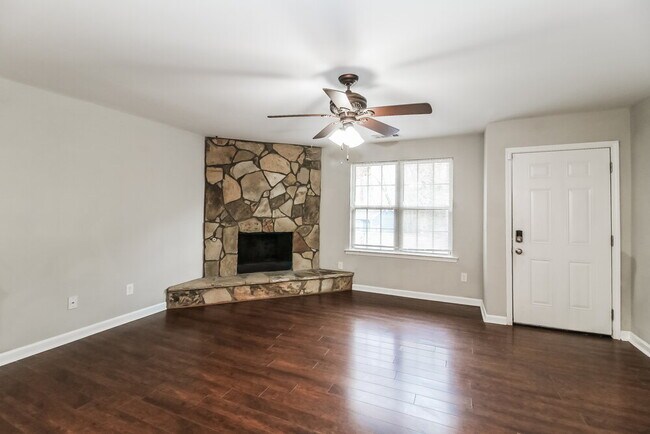 Building Photo - 4999 Galbraith Cir