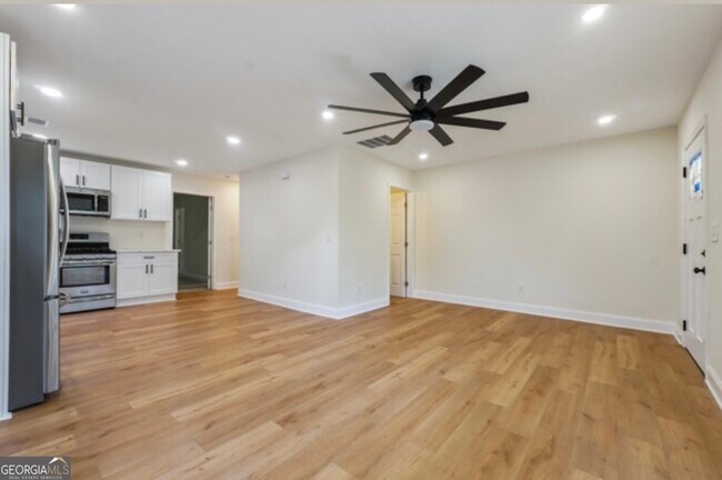 Foto del edificio - 267 Barfield Ave SW