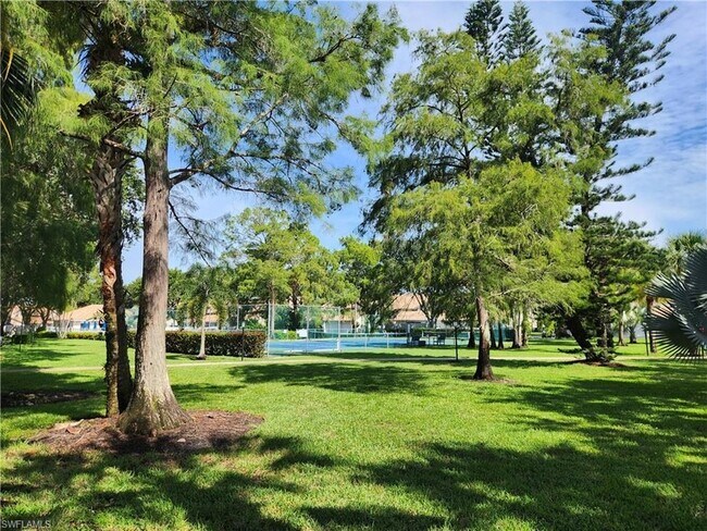 Foto del edificio - 5928 Cranbrook Way