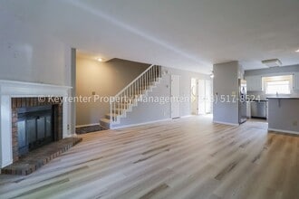 Building Photo - 6246 S Yorktown Pl