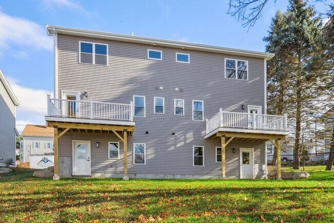 Foto del edificio - 108 Stowe St