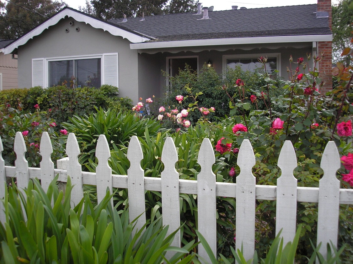 Primary Photo - 4224 Cheeney St