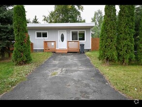 Building Photo - 1199 Cuddie Crescent