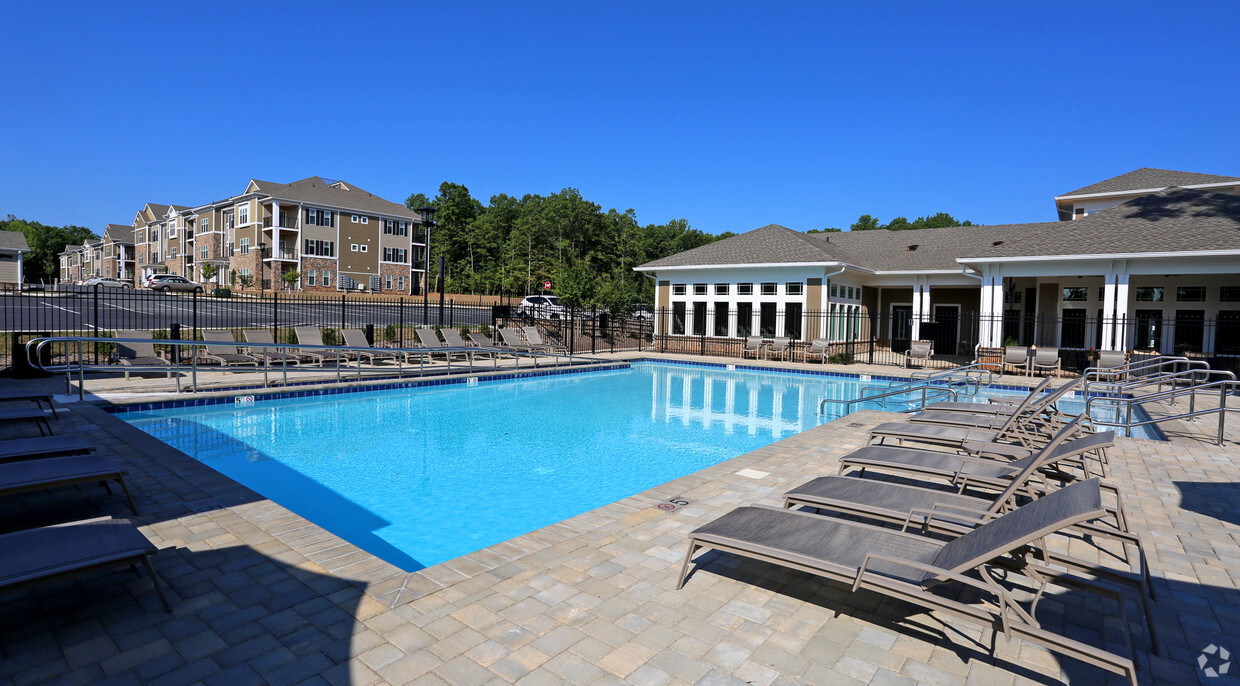 Primary Photo - Stonegate at the Crossroads Apartments