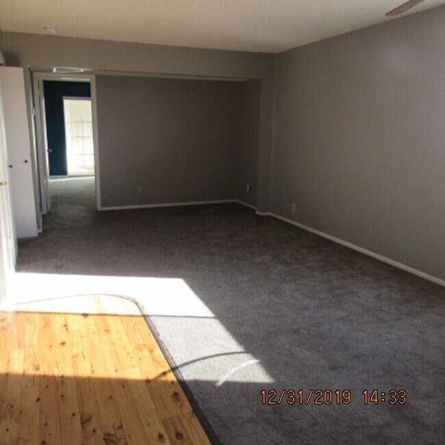 Foto del edificio - 1 Bedroom Condo Walking Distance to ASU