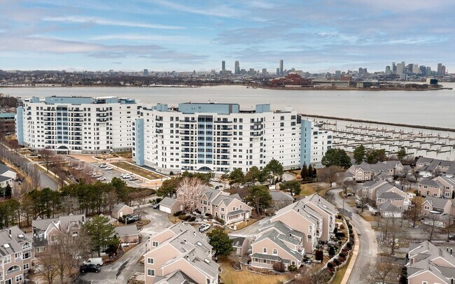 Building Photo - 32 Whaler Ln