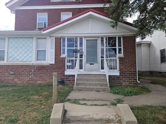 Building Photo - 504 S Franklin St