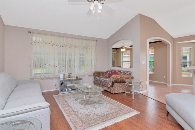 Foto del edificio - 314 Fountainview Cir