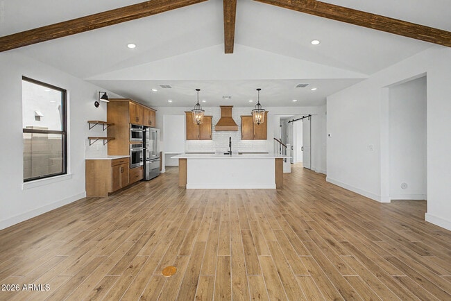 Building Photo - 1131 E Yellowstone Pl