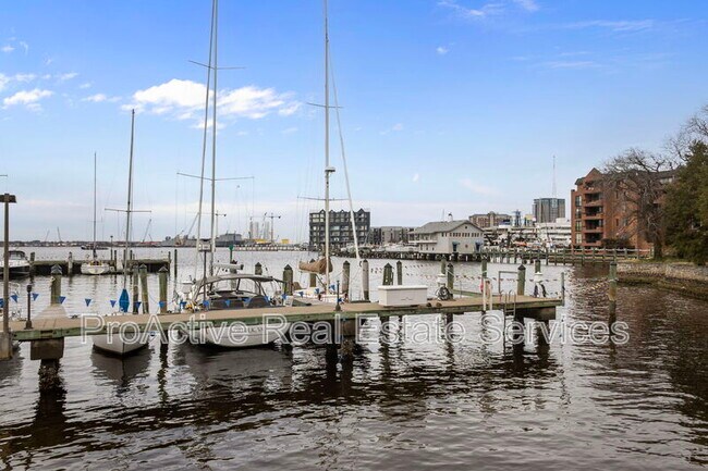 Foto del edificio - 300 Yarmouth St