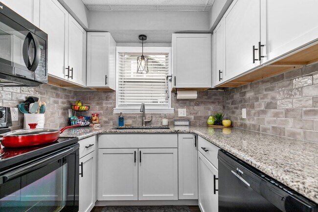 Foto del edificio - 1020 W Winnebago St